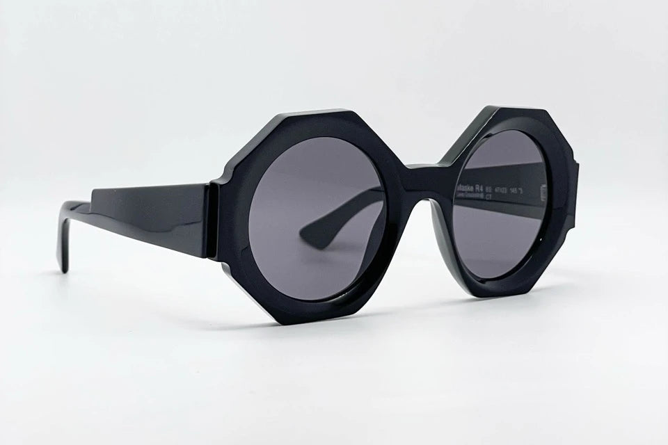 Sunglasses Kuboraum R4 BSCT Black