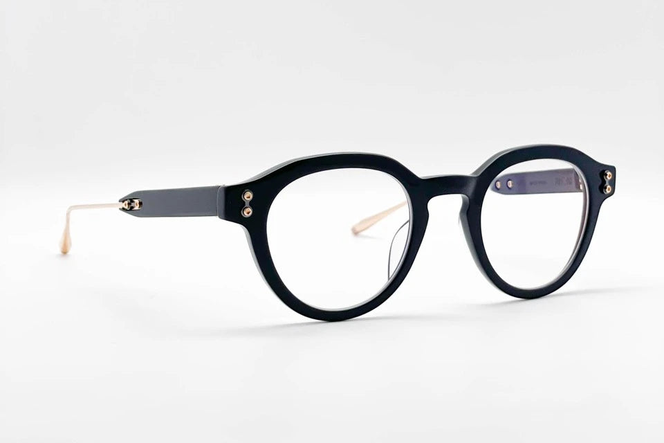 Collection Akoni Wisethree