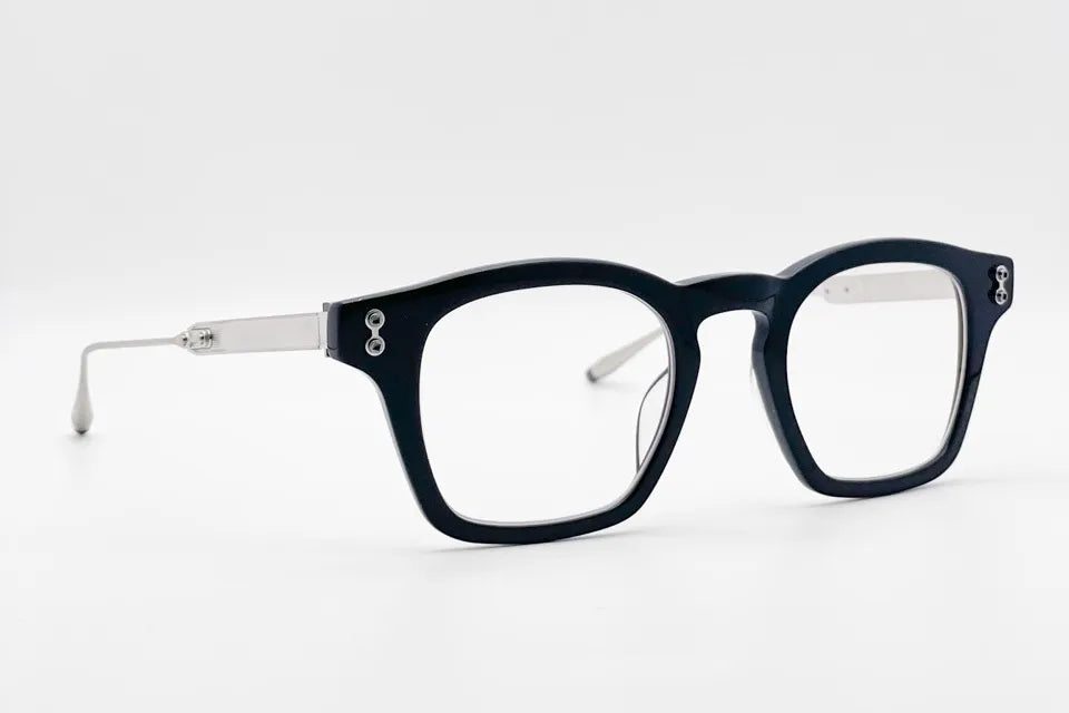 Akoni Wise Palladium Black Optical front and side view