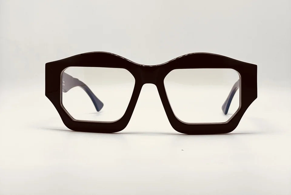 Kuboraum F4 Black Optical