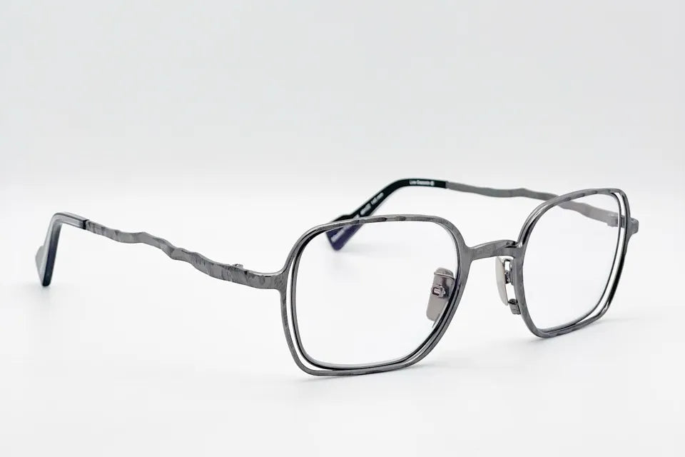 Kuboraum H22 Gunmetal optical glasses