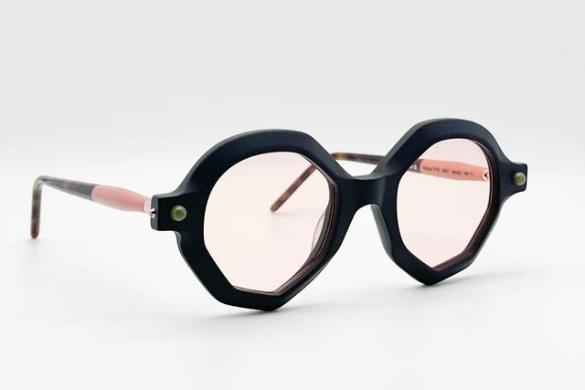 Kuboraum P18 Black matte