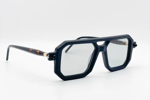 Kuboraum P8 Black matte