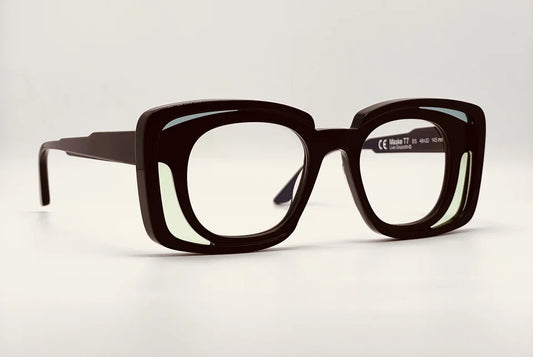 Kuboraum T7 Black Shine