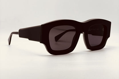 Kuboraum C8 Black Shine