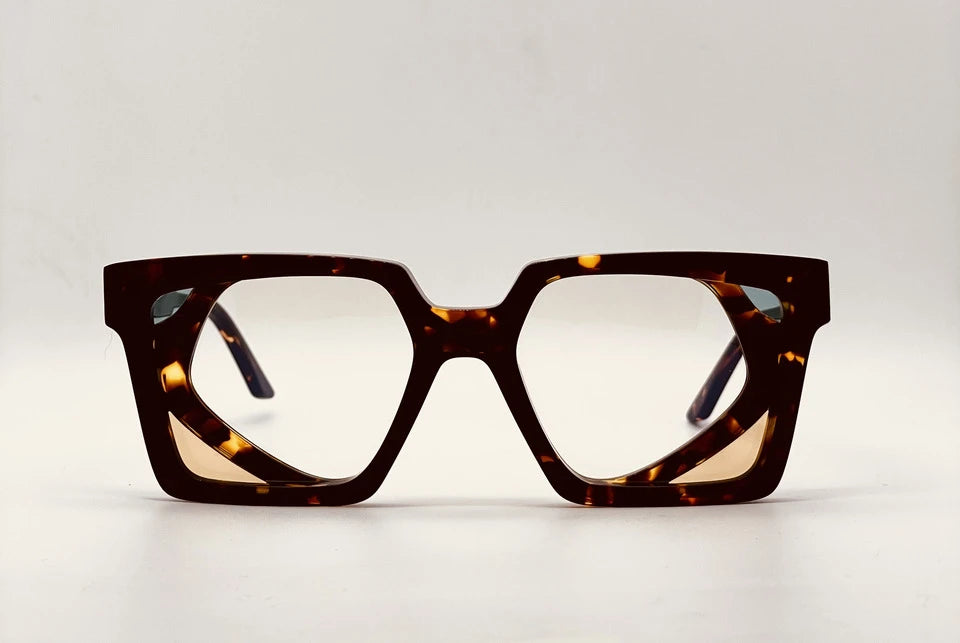 Kuboraum T6 Brown Optical