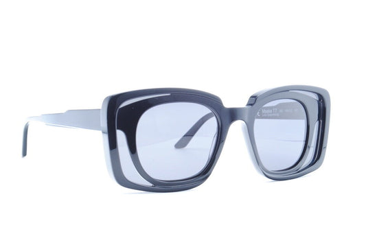 Kuboraum T7 Black Shine