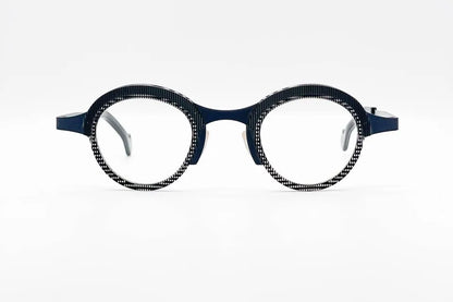 Theo Jacques Sculptors 18 Black: Bold Sculptural Square Frame