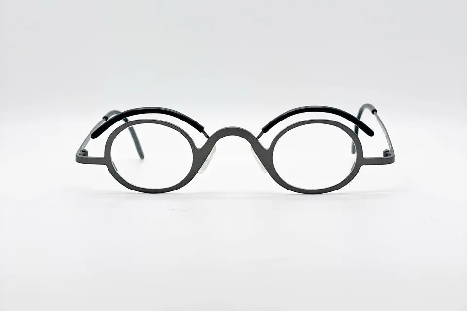 Theo Lauder 35 Grey: Refined Phantos Metal Frame