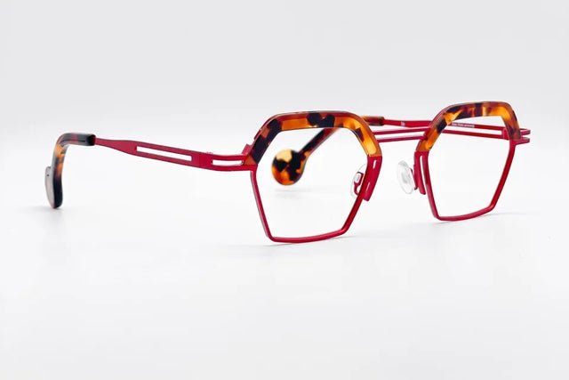 Theo Mascara Makeup Tortoisered