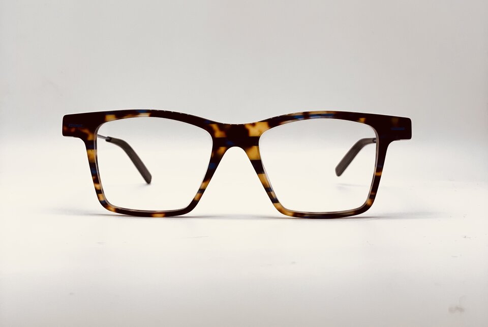 Theo Peruna 015 Optical