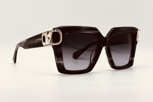 Sunglasses Valentino V-UNO Black